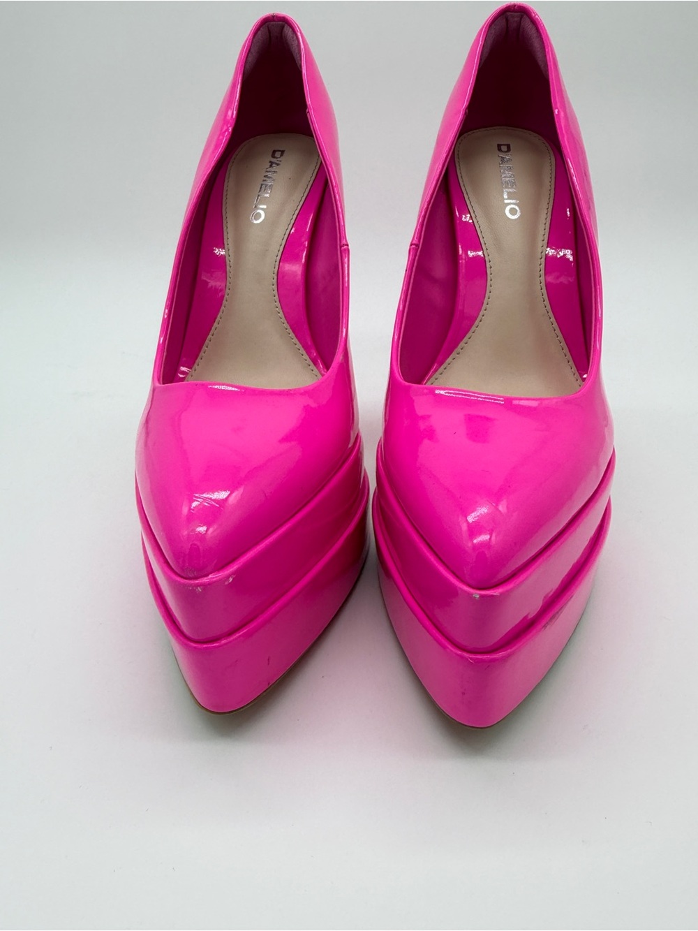 D'Amelio Marlania Platform Pumps Ultra Pink Patent - 7.5M - Picture 6 of 11